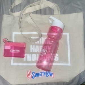 BY ROBYNBLAIR Water Bottle and Tote Set